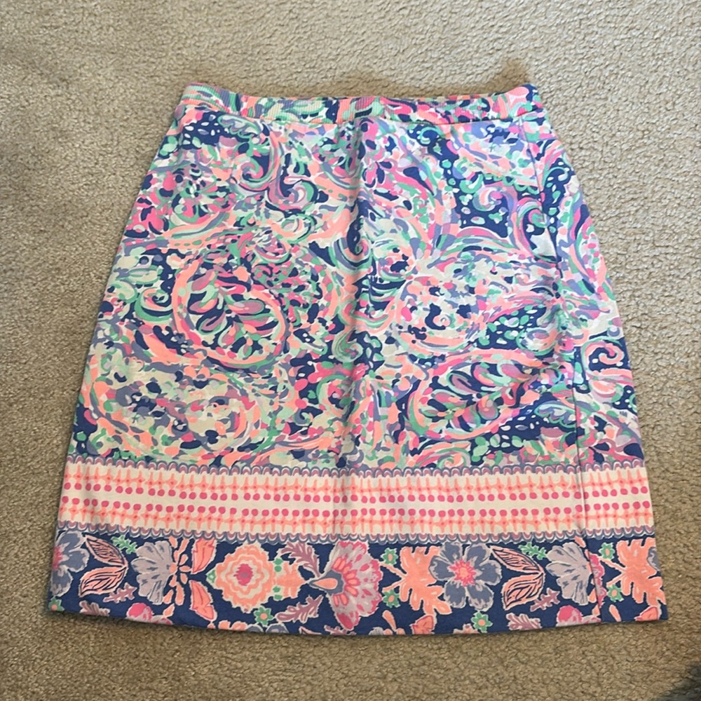 Lilly Pulitzer skirt 💕🌸